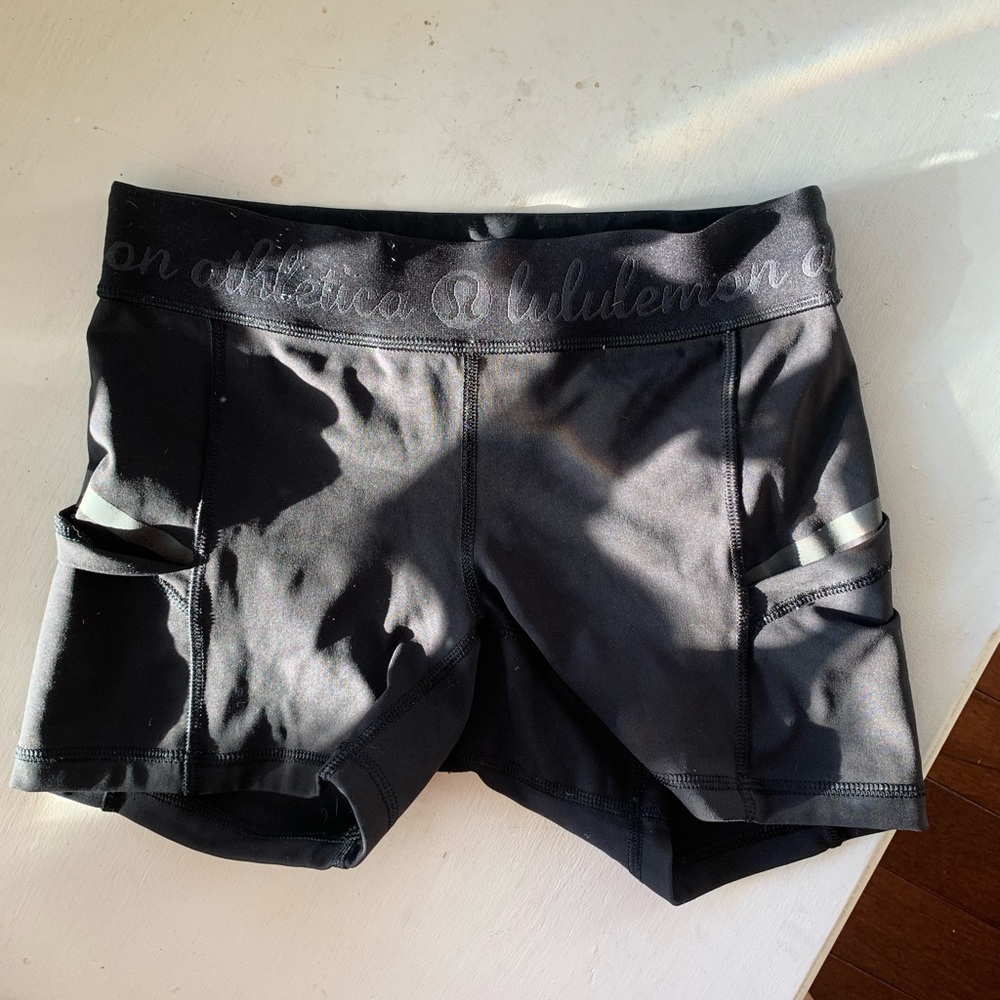 Lulu Lemon 4” Biker Shorts with Pockets